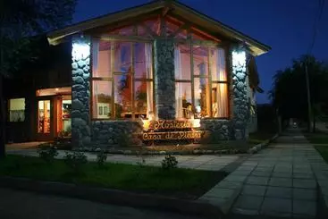 Hostel Y Cabañas Casa De Piedra