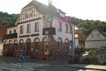 Majatalo Gasthaus Löwen