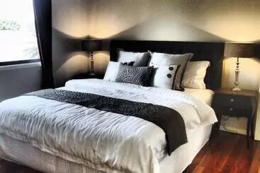 Pensió Red Door Collective   Rdc Vineyard Estate, Luxury Adult Only Stay