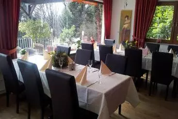 Pension Zum Rebhang Bed & Breakfast