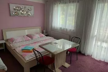 Pension  Azalka Penzion