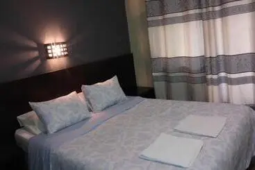 پانسیون Hostal Corazón De Madrid
