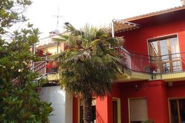 ペンション Cà  D Peraca