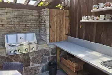 پانسیون Tiigi Accommodation