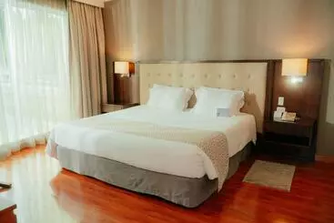 Apartahotel Aparta  Torres De Suites