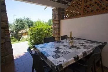 アパートホテル Luxury B&b Suite Jacuzzi Villa Filomena