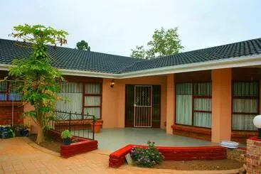 Majatalo Reheifo Lodge