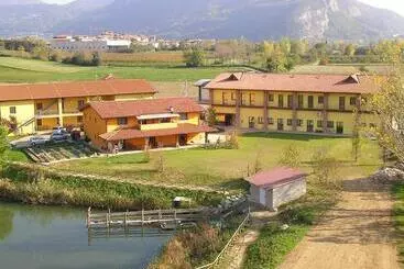 ホテル Cascina Clarabella