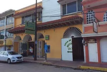 ユースホステル Casa De Huéspedes La Rosa