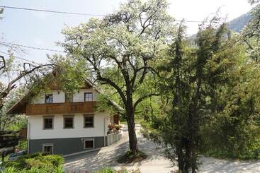 هتل Farm Stay Dolinar Krainer