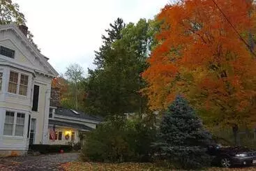 تختخواب و صبحانه Blackinton Manor
