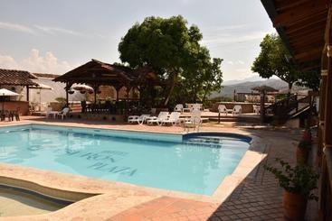 هتل Caseron Del Parque