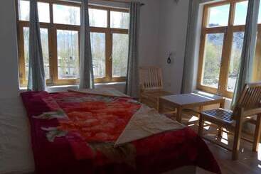 Pensiune Odbar Guest House Hostel