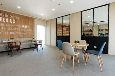 Hotell Reddoorz Premium @ Vista Heights Legarda