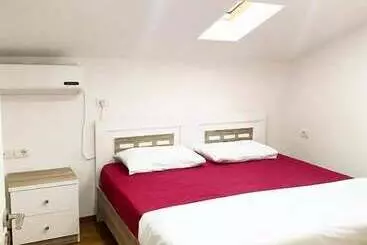 ペンション Guest House Himaj