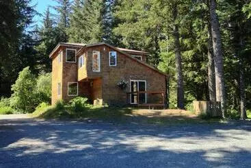 Majatalo Angels Rest On Resurrection Bay Llc