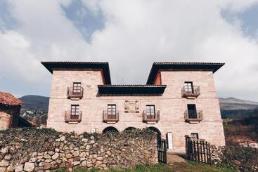 Отель Arha Casona De Carmona