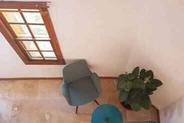 Hotel Room Kite Mansion