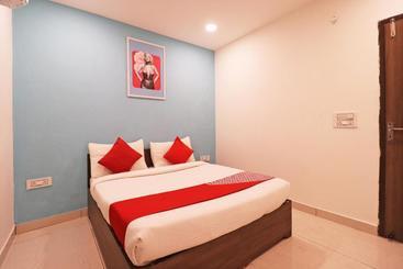 호텔 Oyo Flagship 29984 Seven Heaven