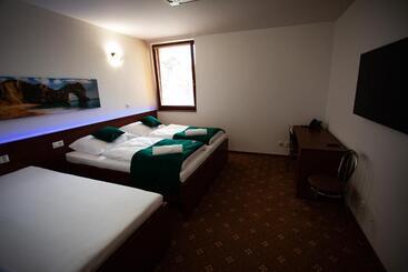 펜션 Penzión Poľovník