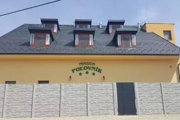 ペンション Penzión Poľovník