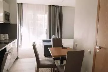 Merepargi Aparthotel & Cafe