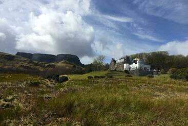 The Flodigarry Hotel In The Skye