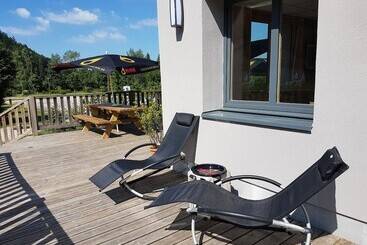 הוסטל Le Chalet De La Source