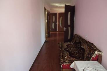 Пансион Gios Guest House