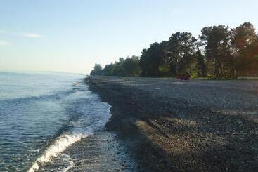 پانسیون Gios Guest House