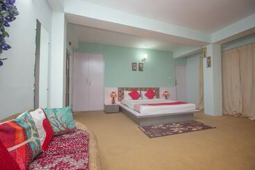 Hotel Oyo 29527 Snow Valley Resort