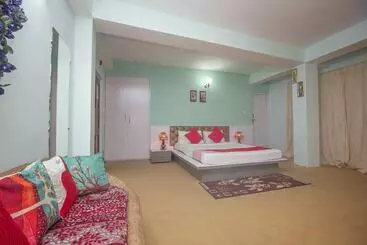 Hotel Oyo 29527 Snow Valley Resort