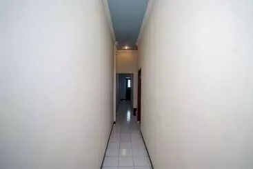 Oyo 448 Hotel Central