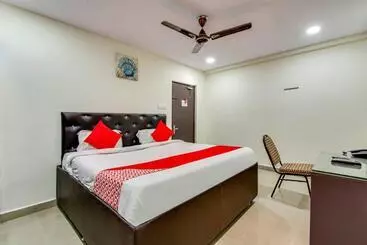 Hotelli Fabexpress Akshaya Inn
