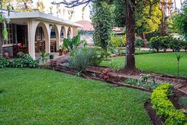 호스텔 Kiwavi Home