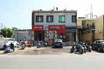 هتل Oyo 22298 Mannat Farms