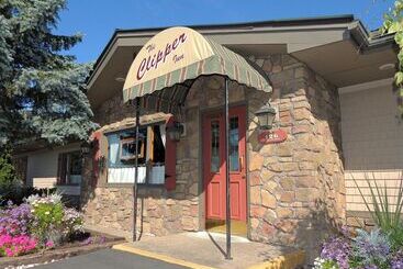 호텔 The Clipper Inn