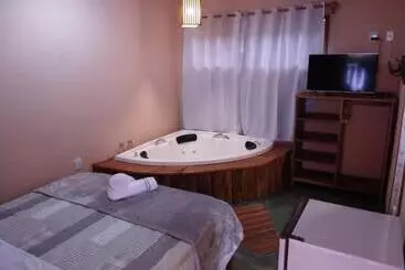 Retkeilymaja Pousada Pináles