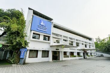 Oyo 28129 Hotel Mjm International