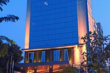 Luminor Hotel Kota Jakarta By Wh