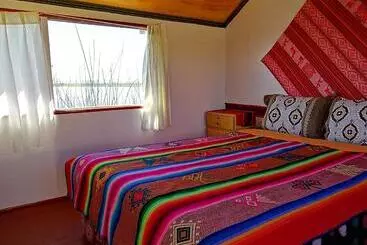 ペンション Uros Titicaca Khantaniwa Lodge