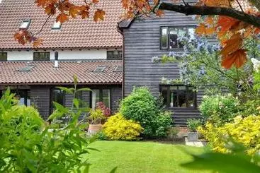 Cowpasture Barn B&b