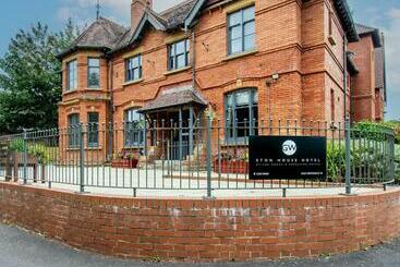 בית מלון כפרי Eton House