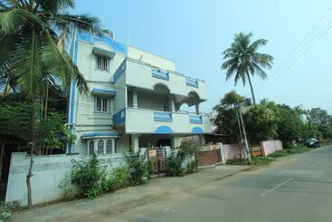 Hotel Oyo 25080 Vivekam Home Stay