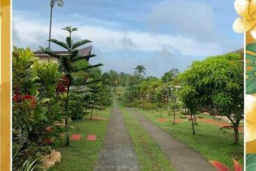 مبيت وإفطار A&a Garden Suites