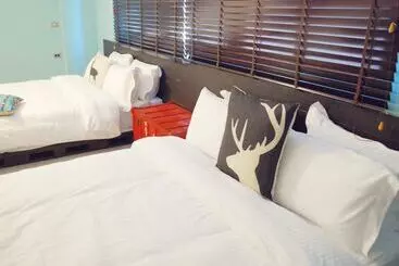 تختخواب و صبحانه 小步洋樓民宿kokokara House
