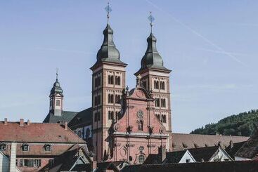 בית מלון כפרי Emich´s