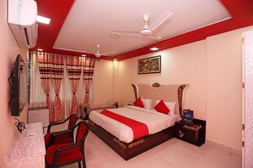 Oyo 23495 Hotel The Park