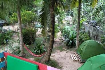 Pensão Lala Land Guest House And Camping Site