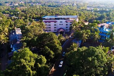 فندق Calux Grand Baga   Formerly Amara Grand